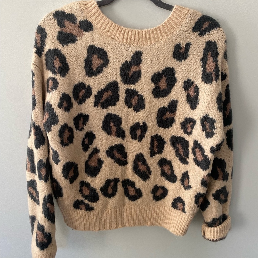 Women’s Cheetah Sweater